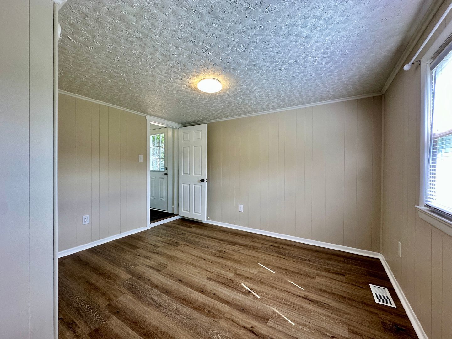 Charming 3 Bedroom Home for Rent – Recently Renovated! property image