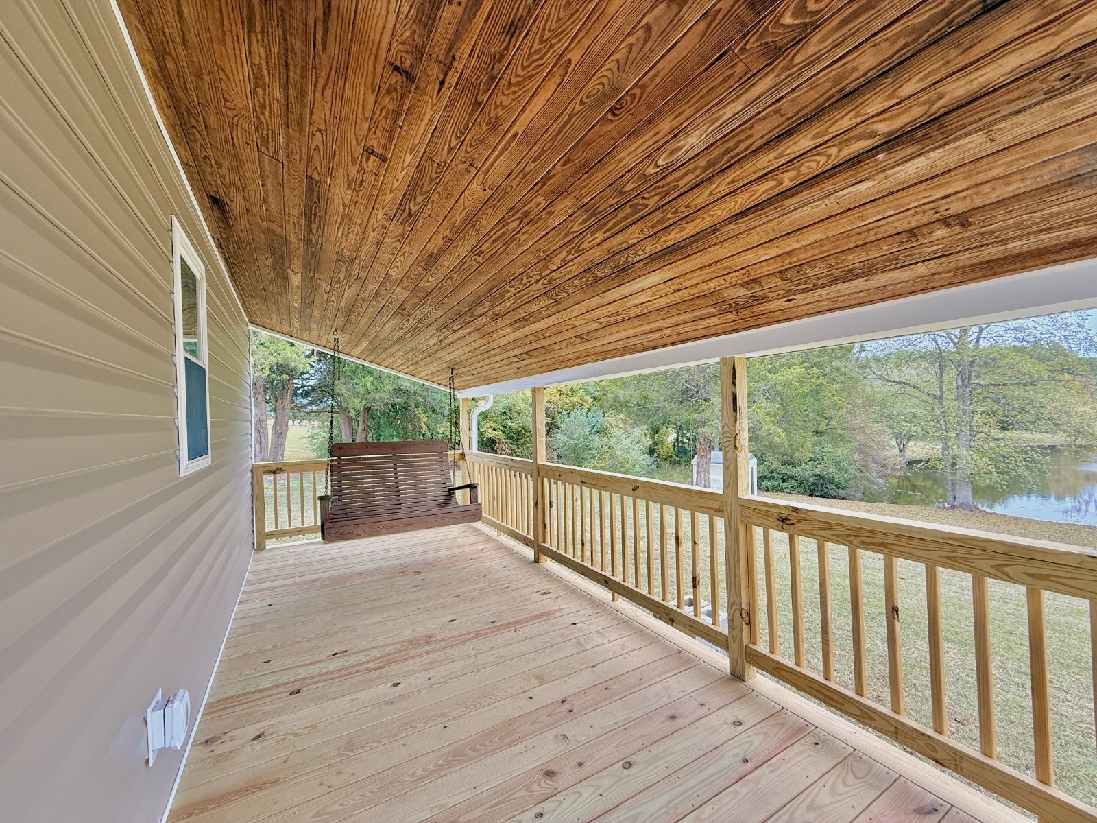 Renovated 1 Bedroom/1 Bathroom Home with Covered Back Porch property image