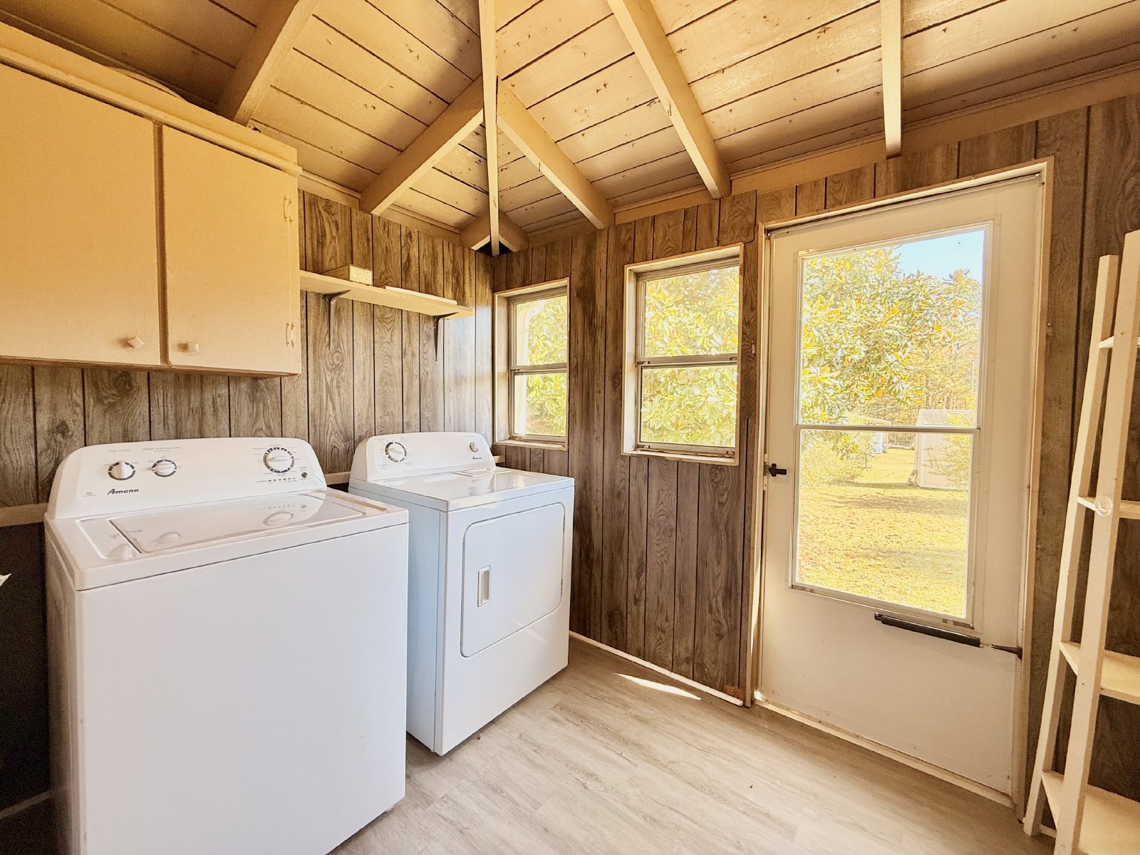 Fully Furnished & Utilities Included -SHORT TERM LEASES AVAILABLE with a premium. property image