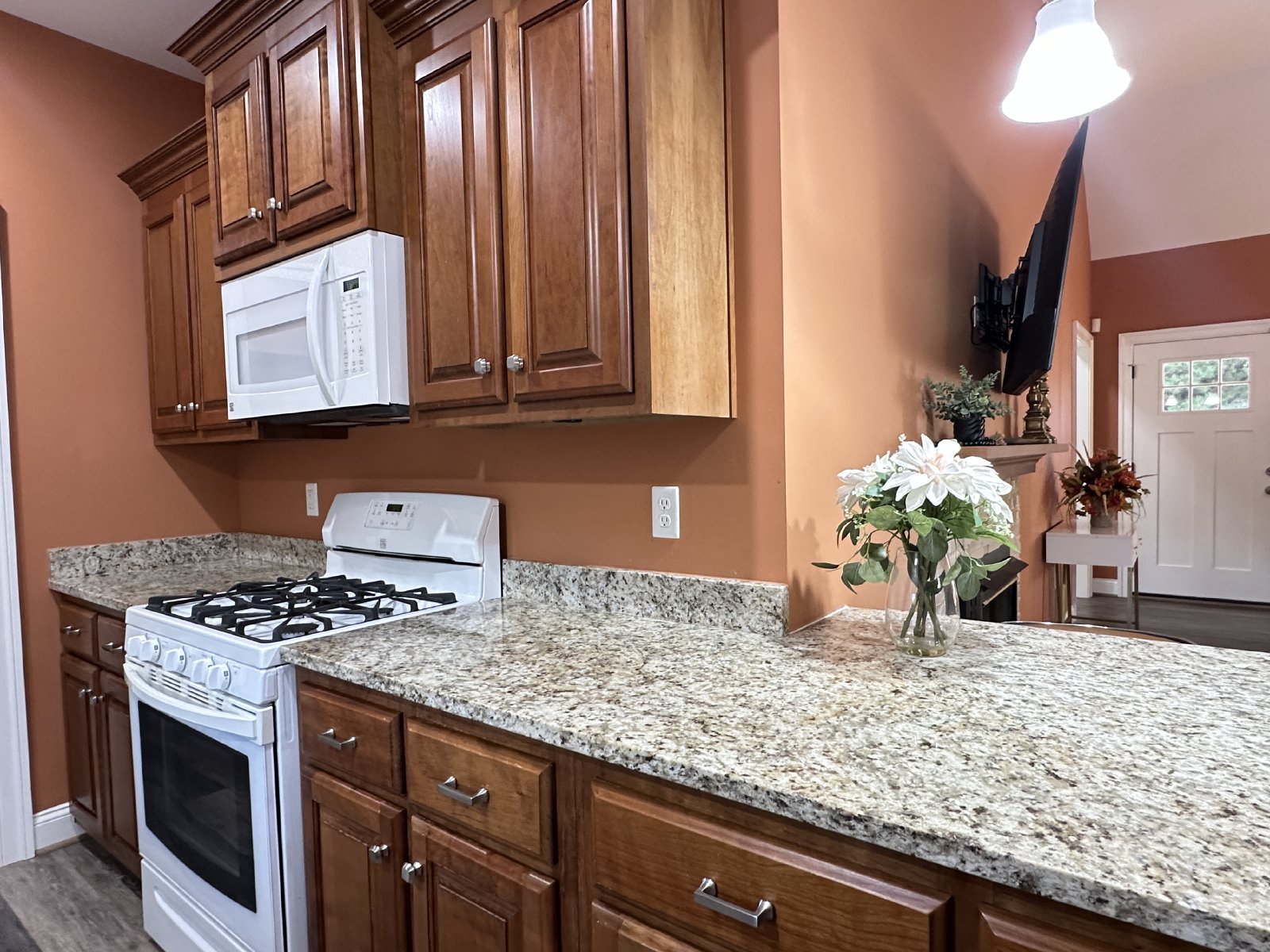 Lovely Custom Built Home with 2 Car Garage and Lots of Privacy property image