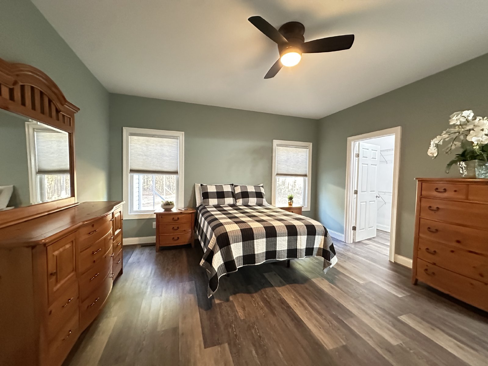 Lovely Custom Built Home with 2 Car Garage and Lots of Privacy property image