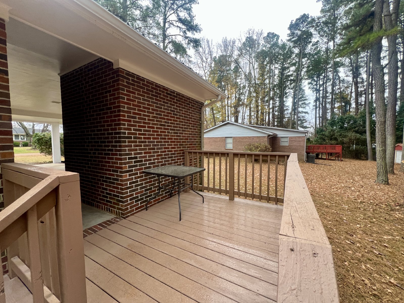 Lovely 3 Bedroom / 2 Bathroom Renovated Ranch Home for Rent property image