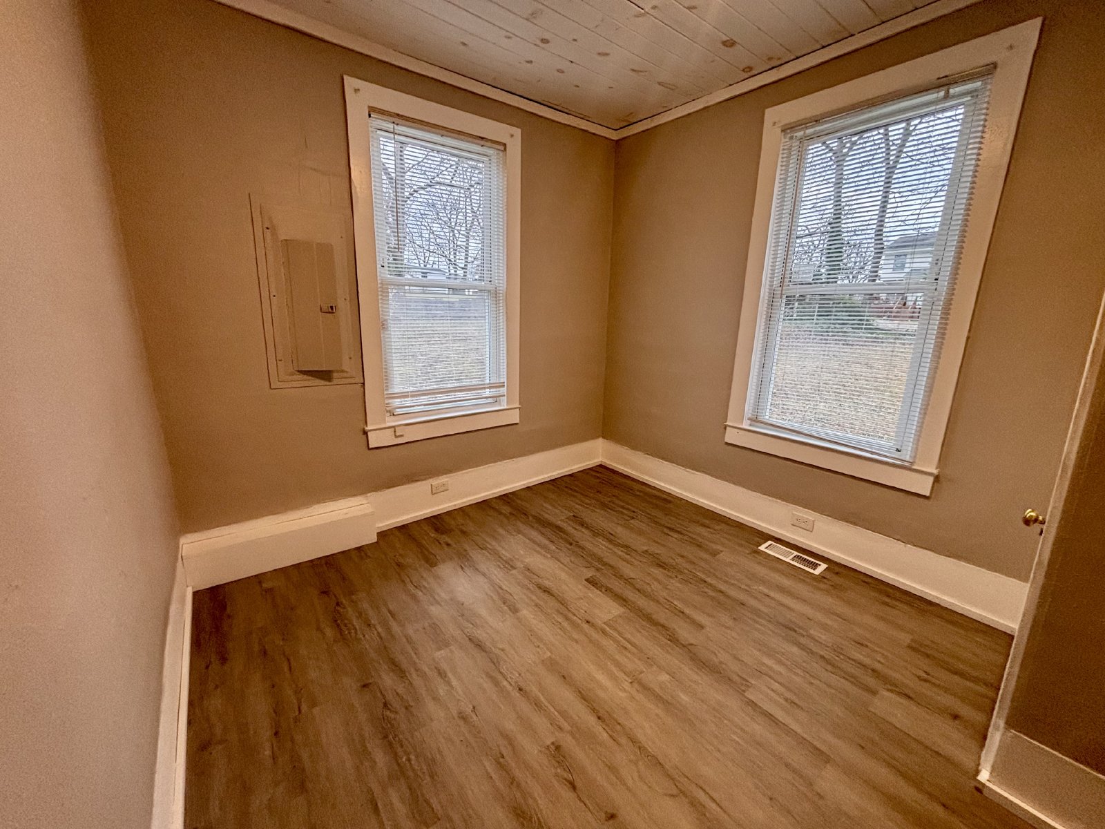 You’re here. You’re home. You’re happy.-SHORT TERM RENTAL OPTIONS AVAILABLE property image