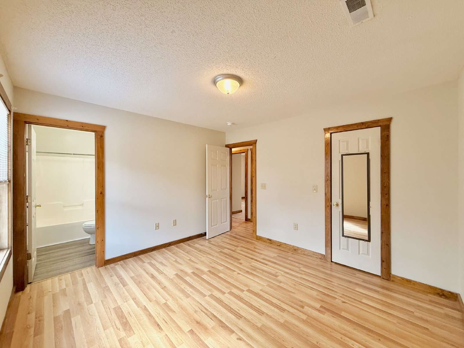 The Home You’ve Been Searching For! property image