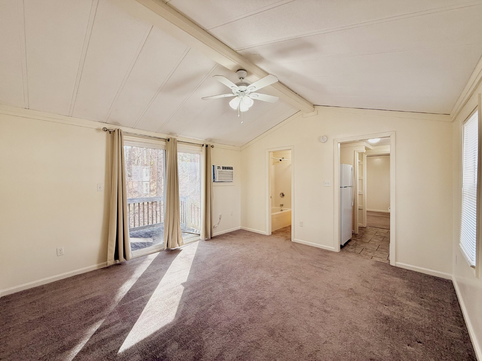 1 bedroom/1 bathroom waiting for you! property image