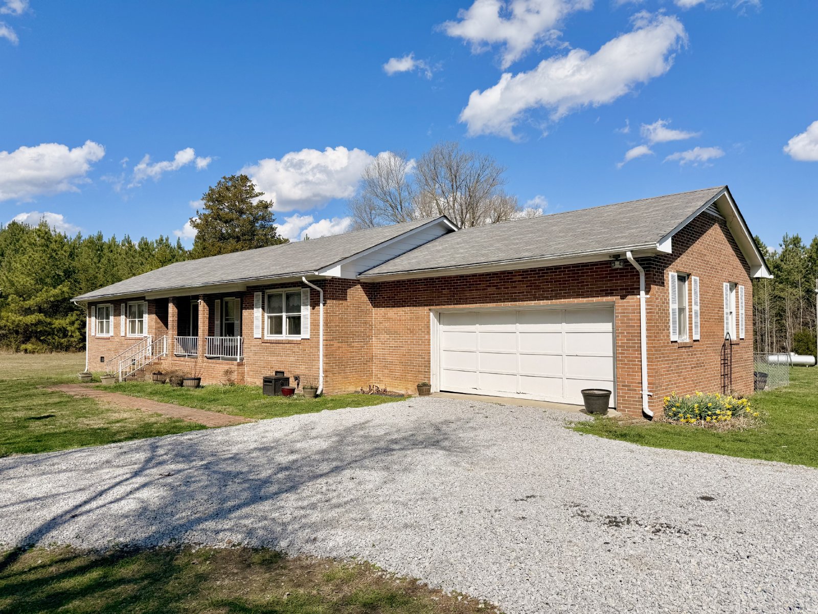 Charming 3 Bedroom Home for Rent! property image