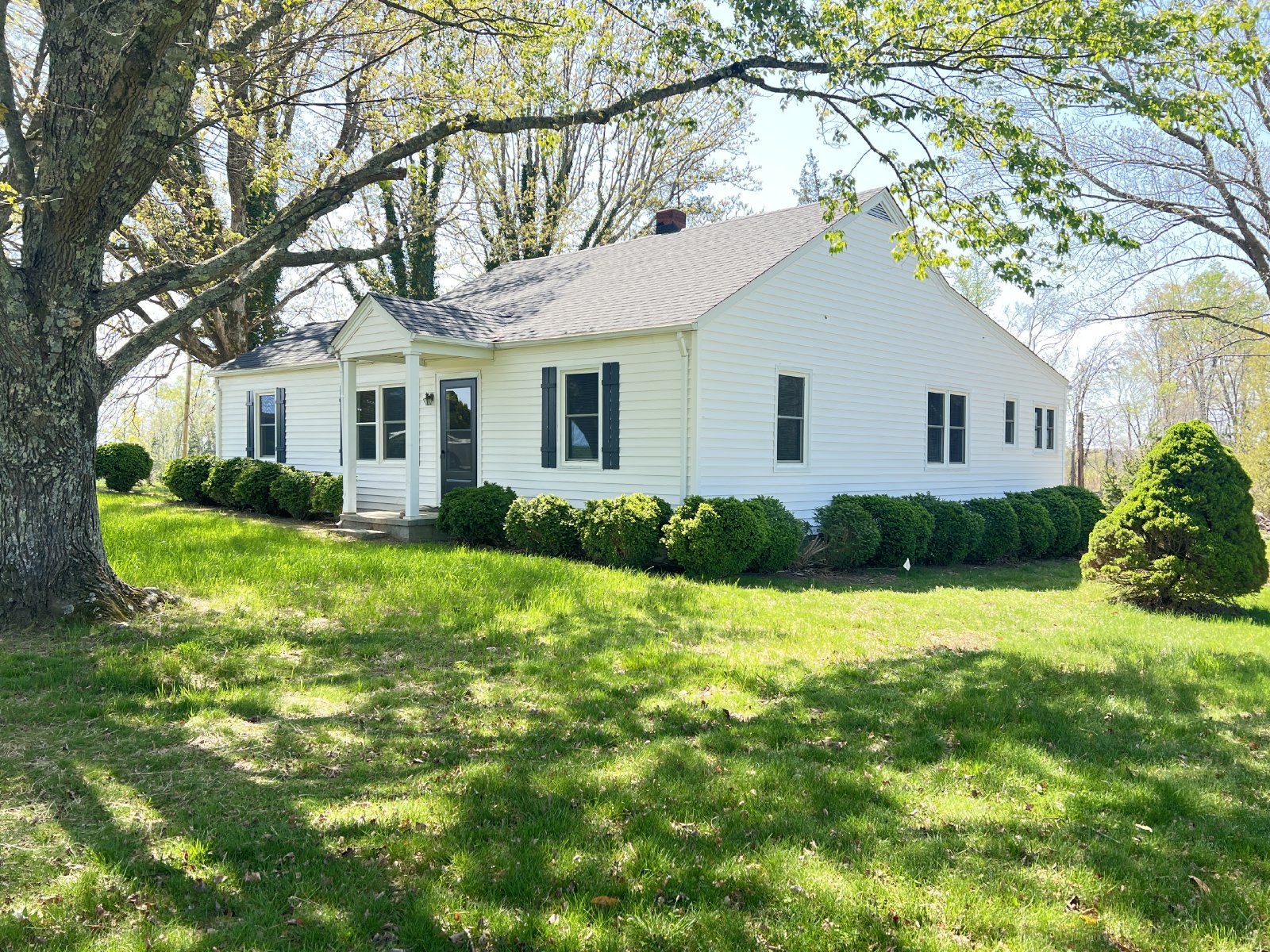 2450 Philbeck Crossroads Skipwith, VA 23968 property image