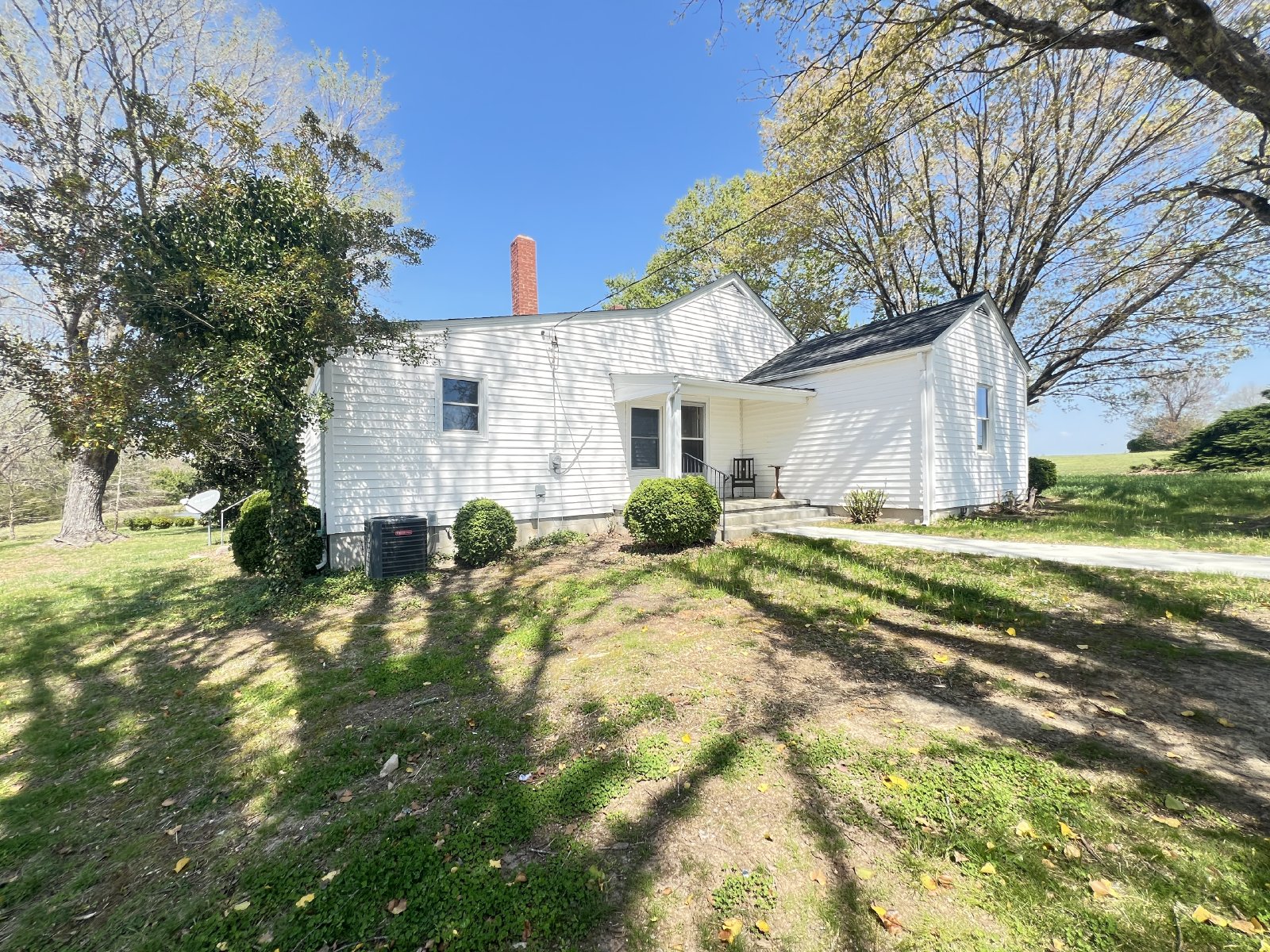 2450 Philbeck Crossroads Skipwith, VA 23968 property image