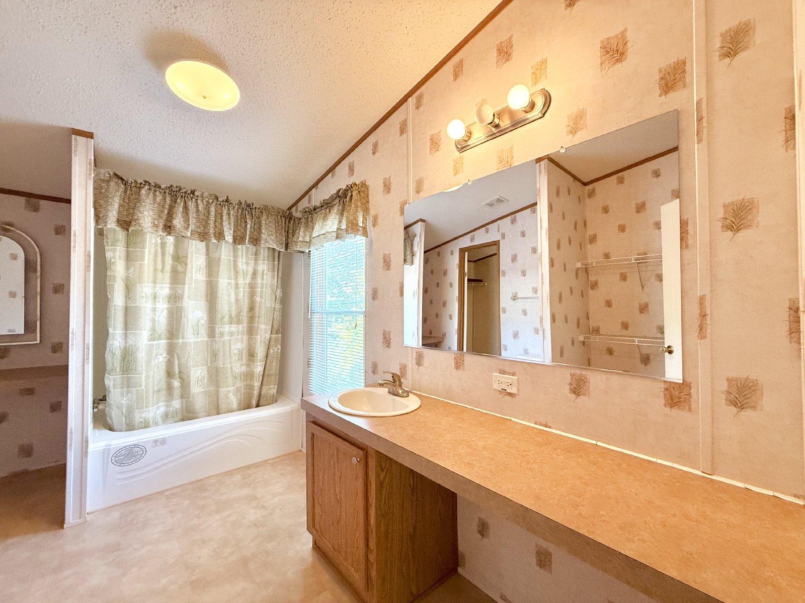 The Home You’ve Been Searching For! property image