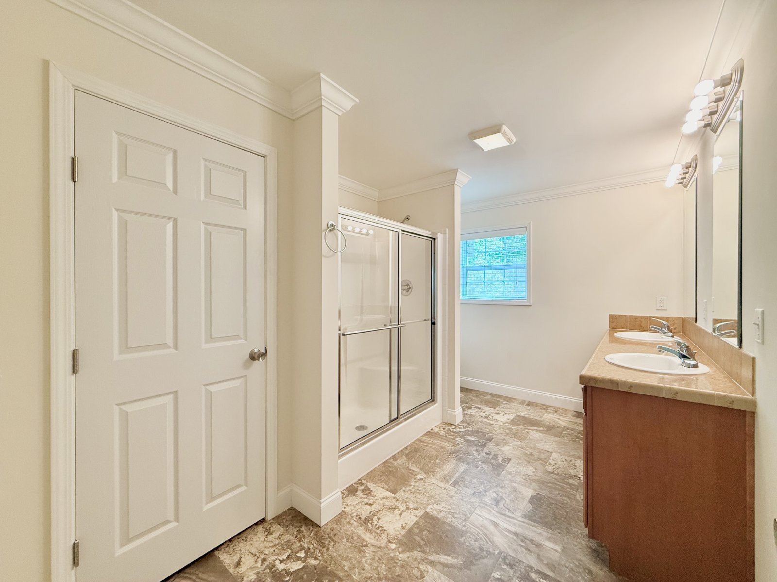 201 Lost Forest Road property image