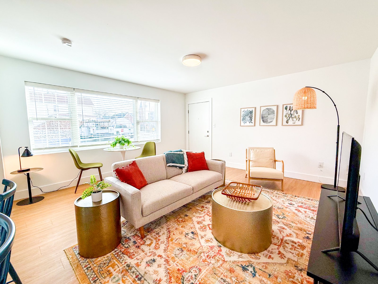 **MOVE IN SPECIAL!!!! First month's rent is FREE when signing a 12 month lease! property image