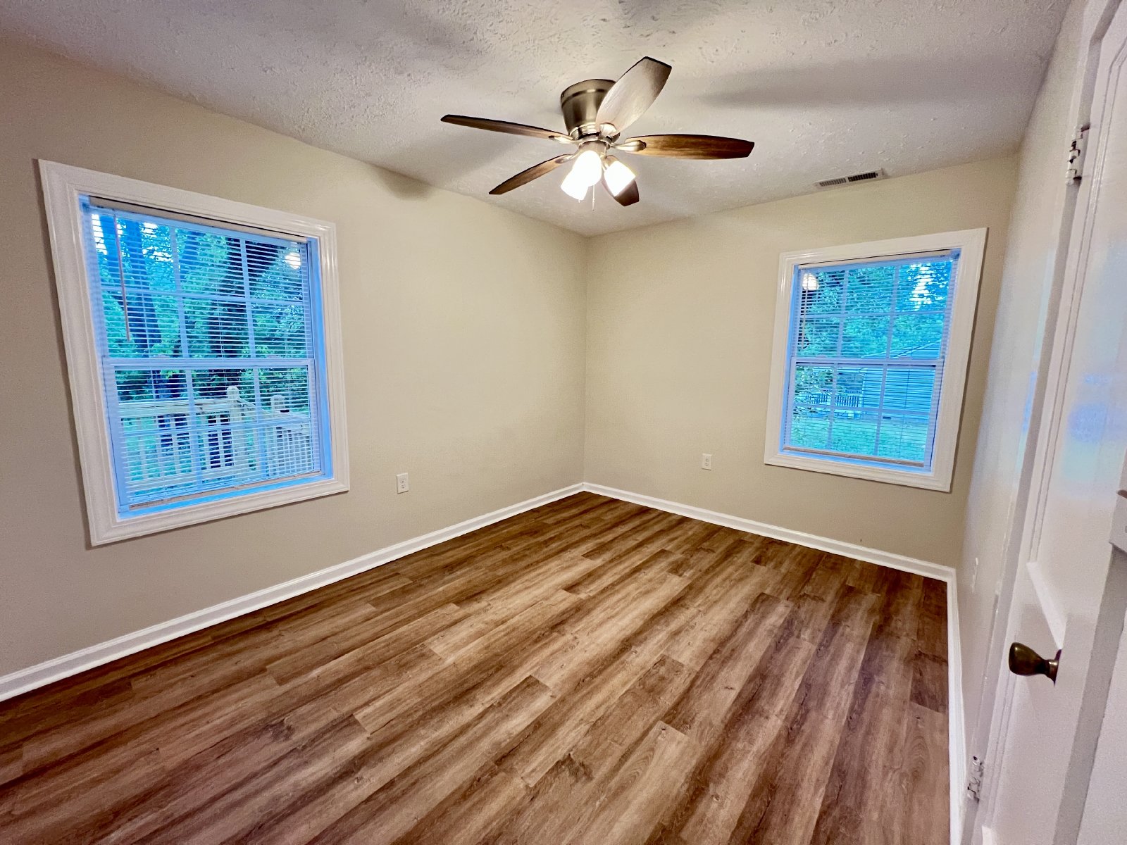 Classic Comfort on North Washington Street! property image