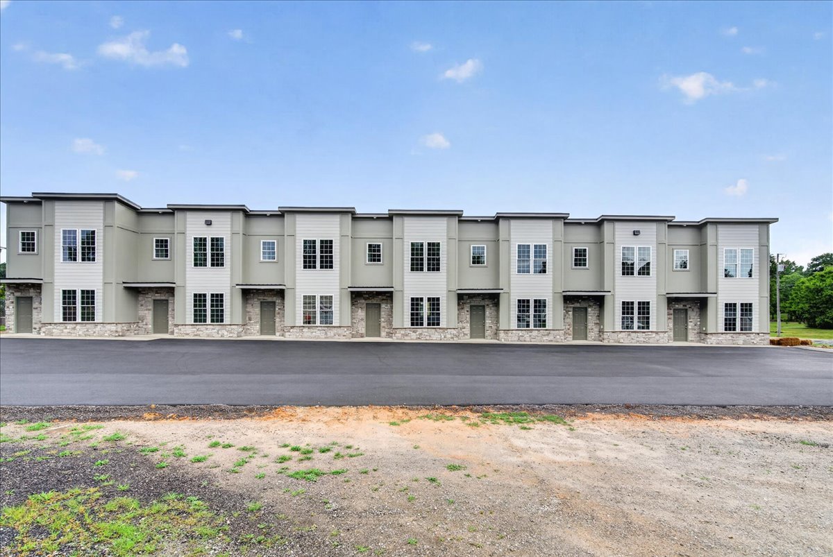 Lofts on Carolina is new and waiting for you! property image
