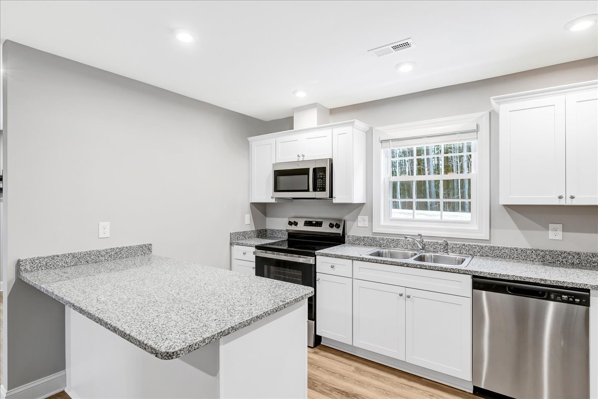 New Construction 3 Bedroom/2 Bathroom Homes with Garage property image