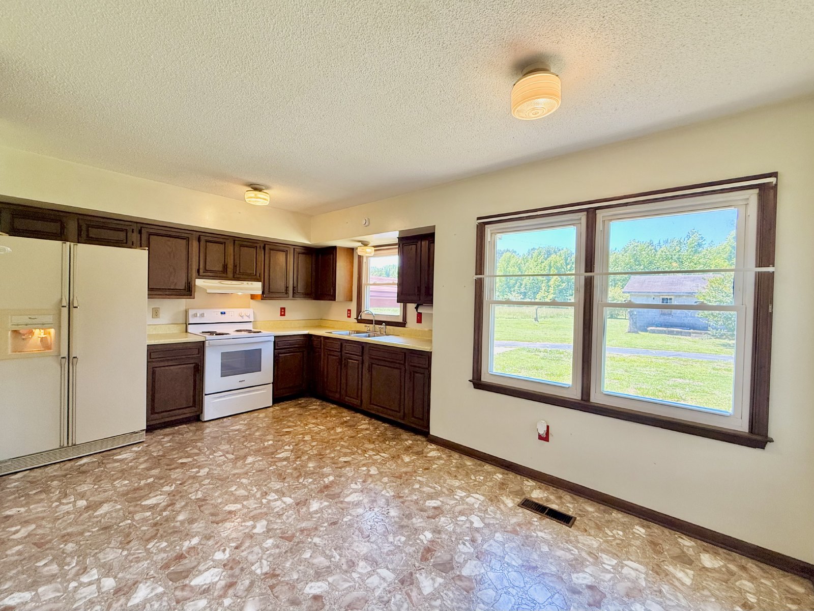Charming 3 Bedroom Home for Rent! property image