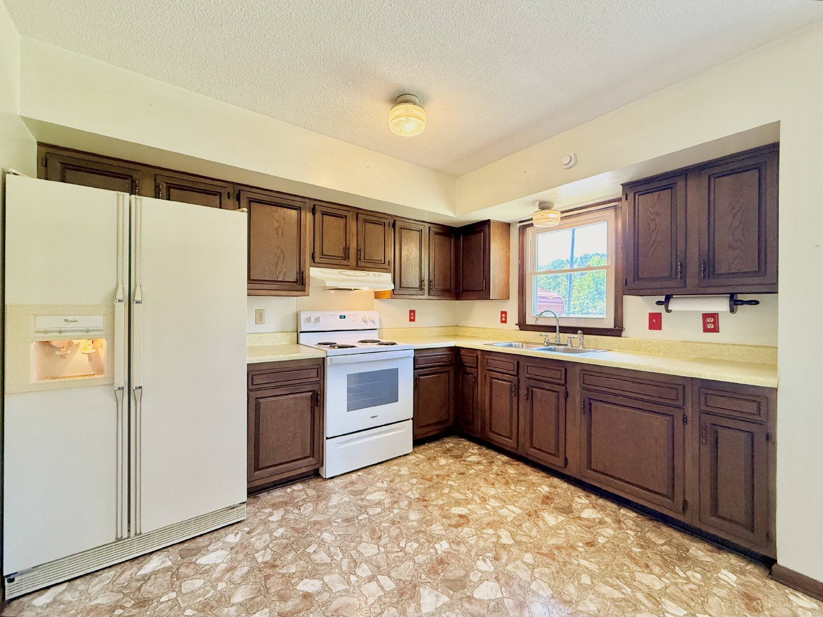 Charming 3 Bedroom Home for Rent! property image