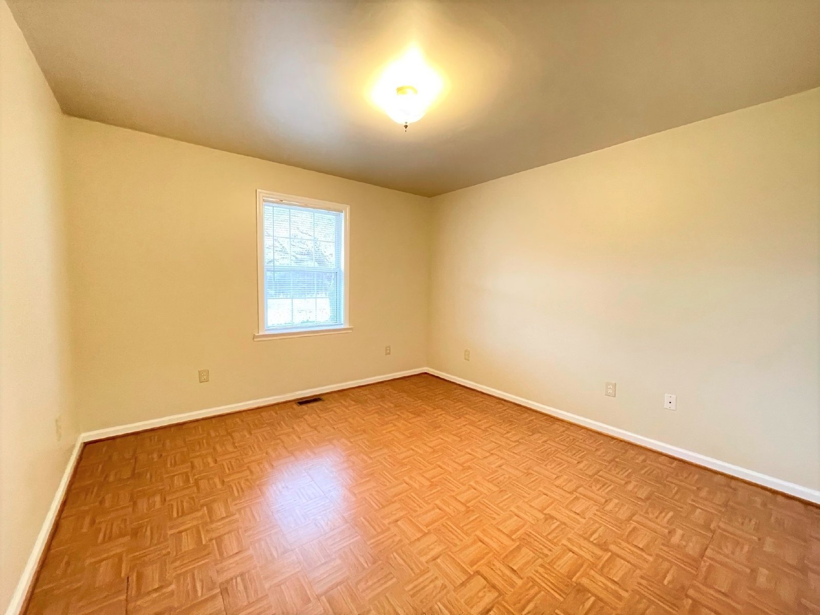 Location, Community, & Quality Living. It Starts Here in this 2 Bedroom Duplex! property image
