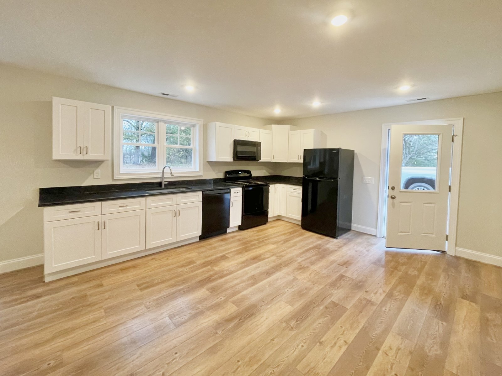 The Home You’ve Been Searching For! property image
