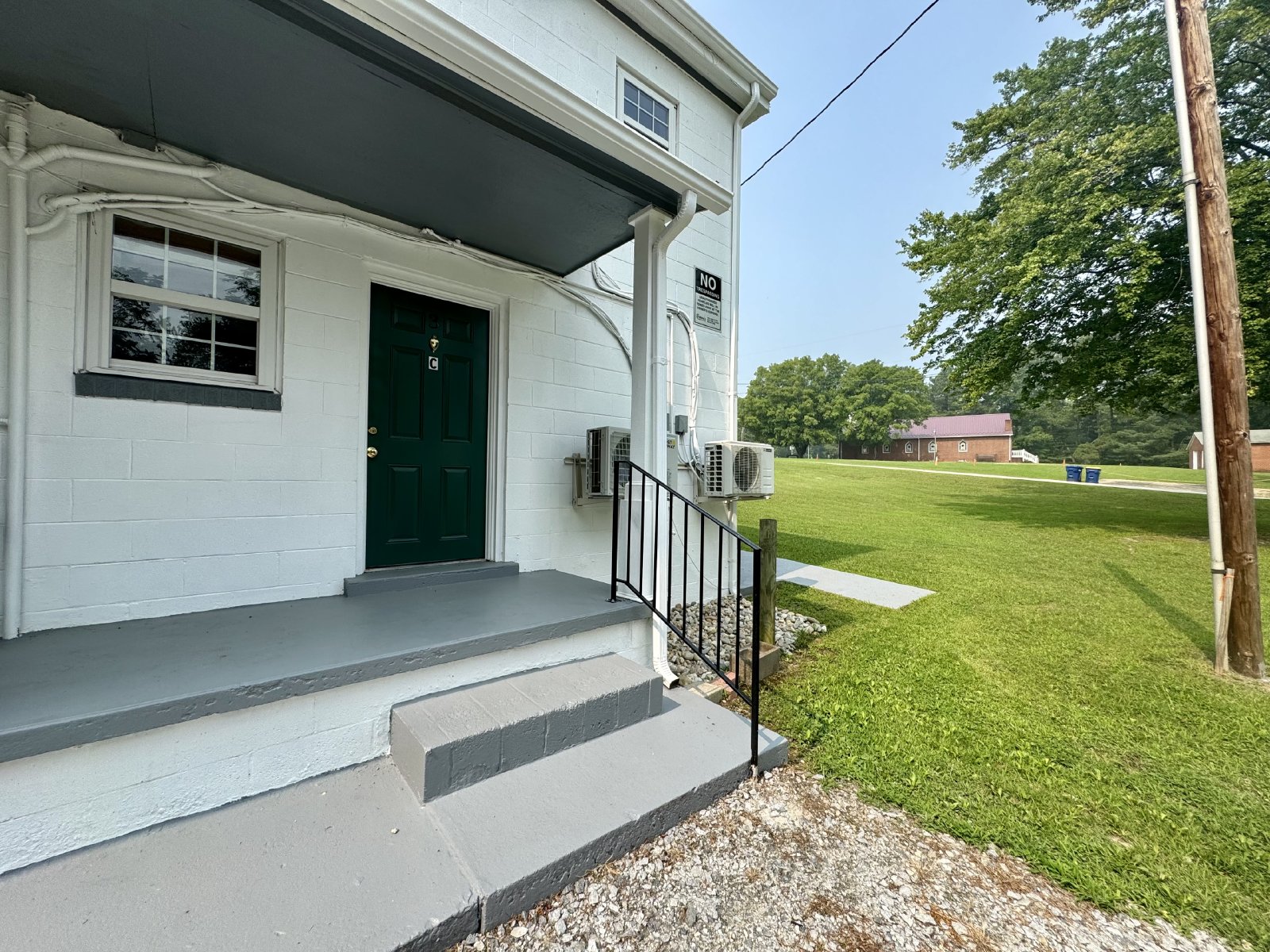 Location, Community, Quality Living. It Starts Here! MONTH TO MONTH LEASE ONLY property image