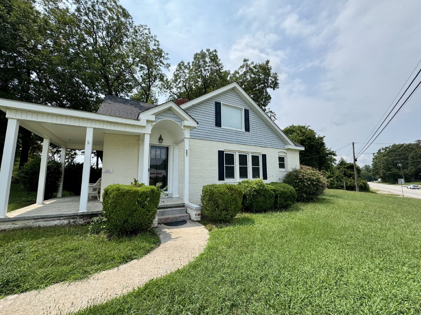 Cozy, Charming, and Ready for You! property image