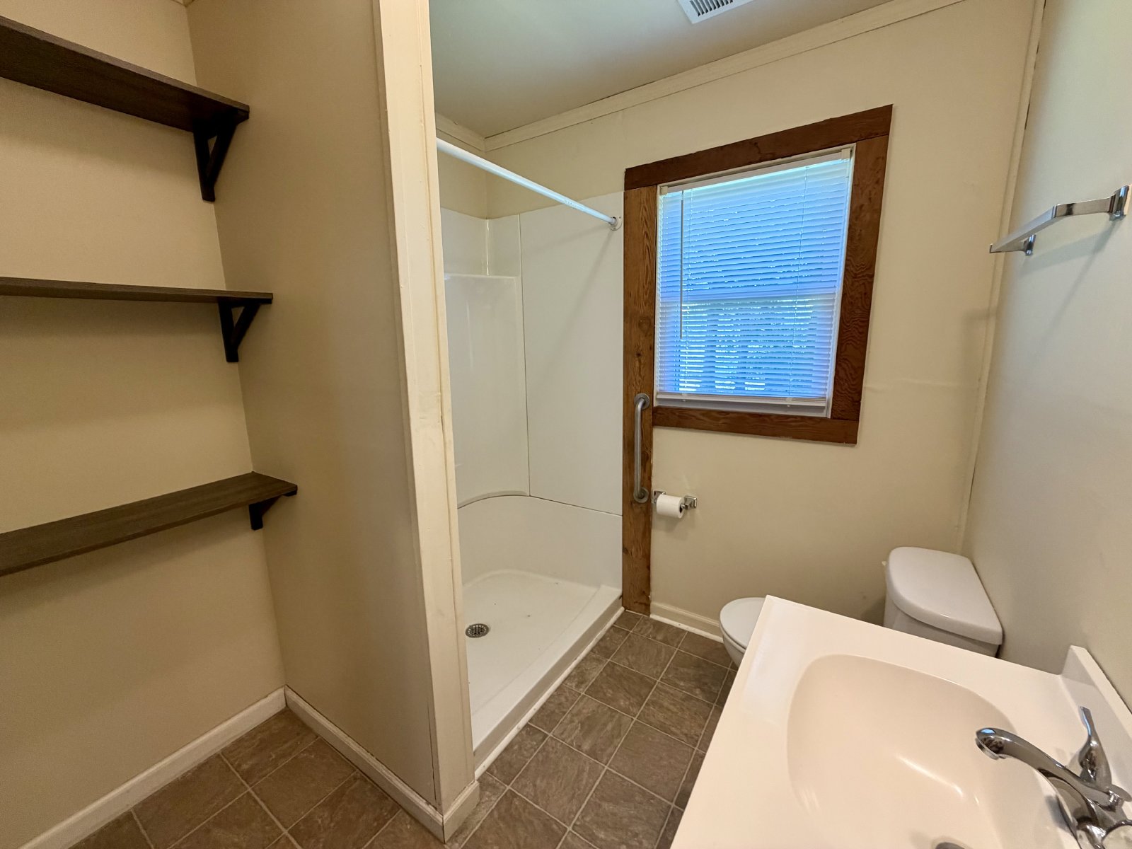 Say Hello to Your New Address! property image