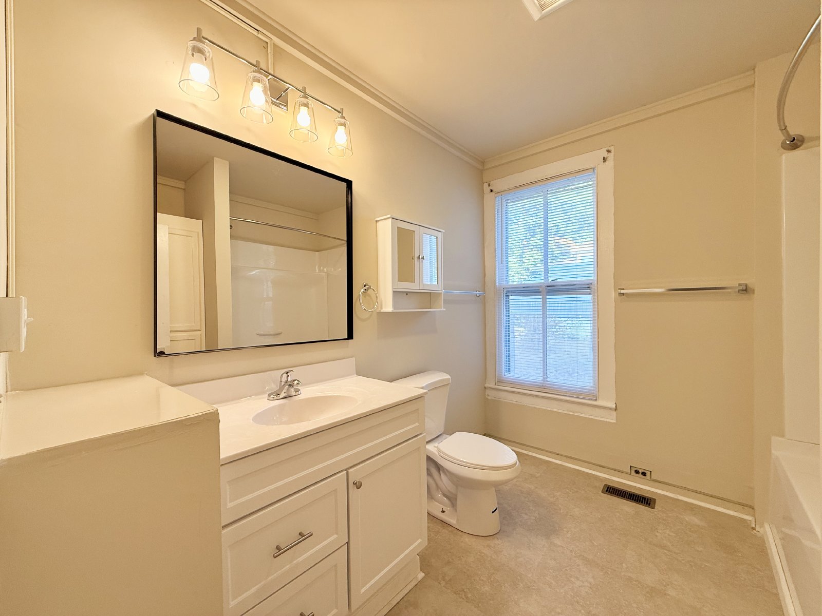 The Home You’ve Been Searching For! property image