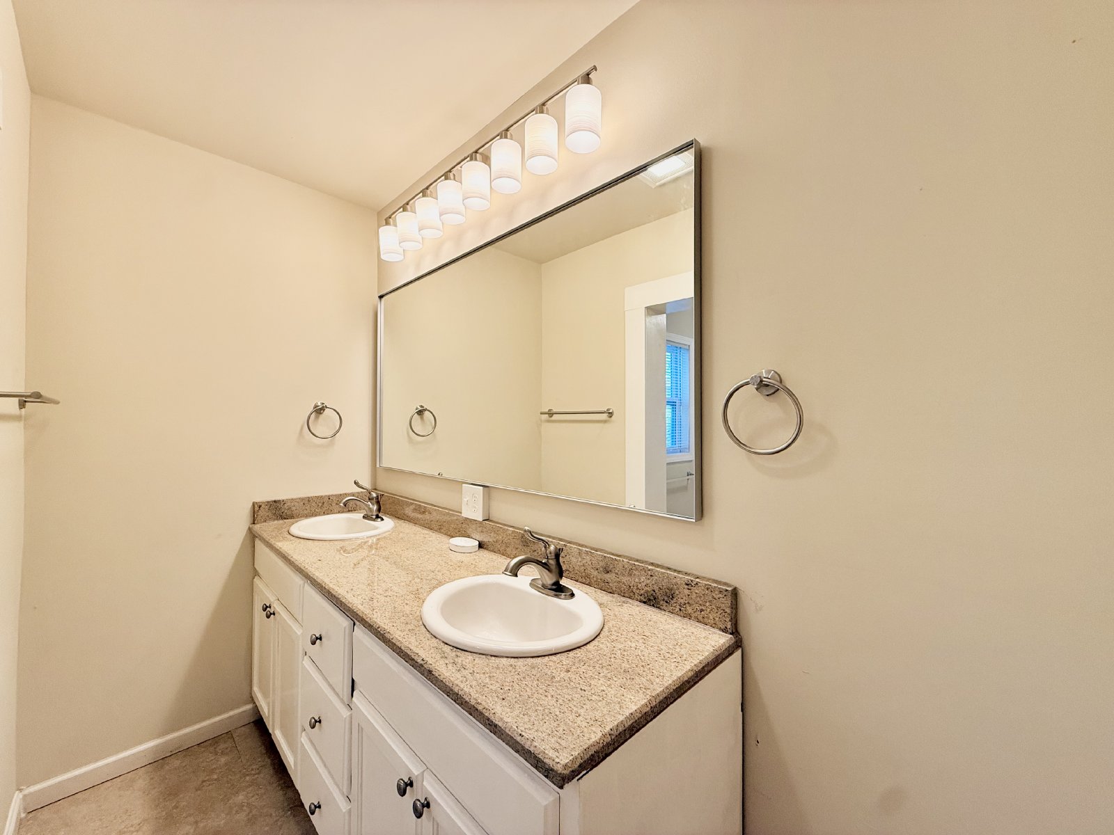 The Home You’ve Been Searching For! property image