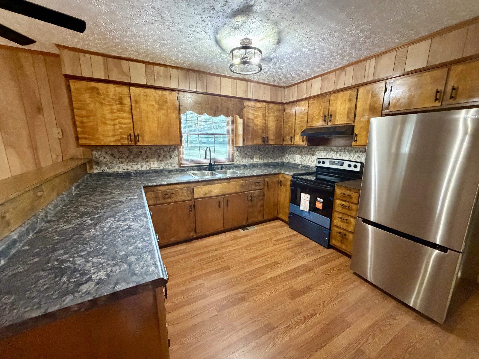 Leaves are Changing, So Should Your Address! property image