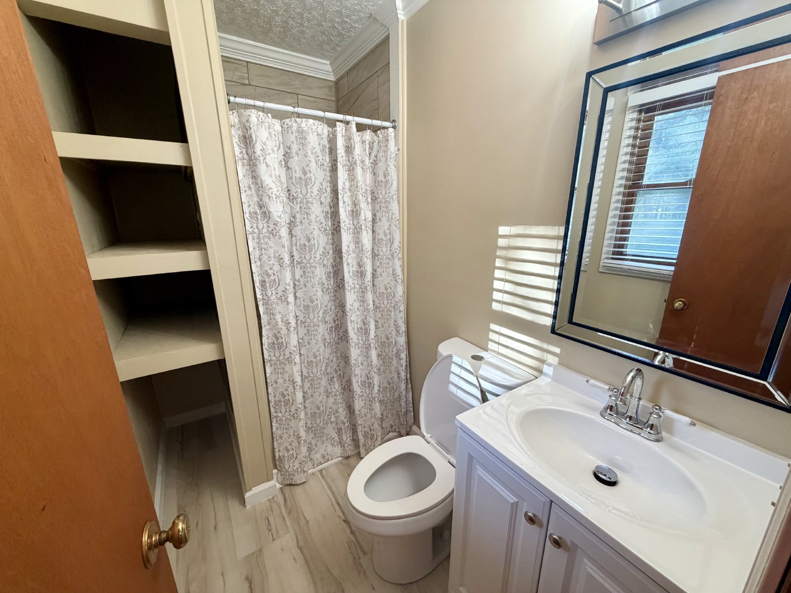 Leaves are Changing, So Should Your Address! property image
