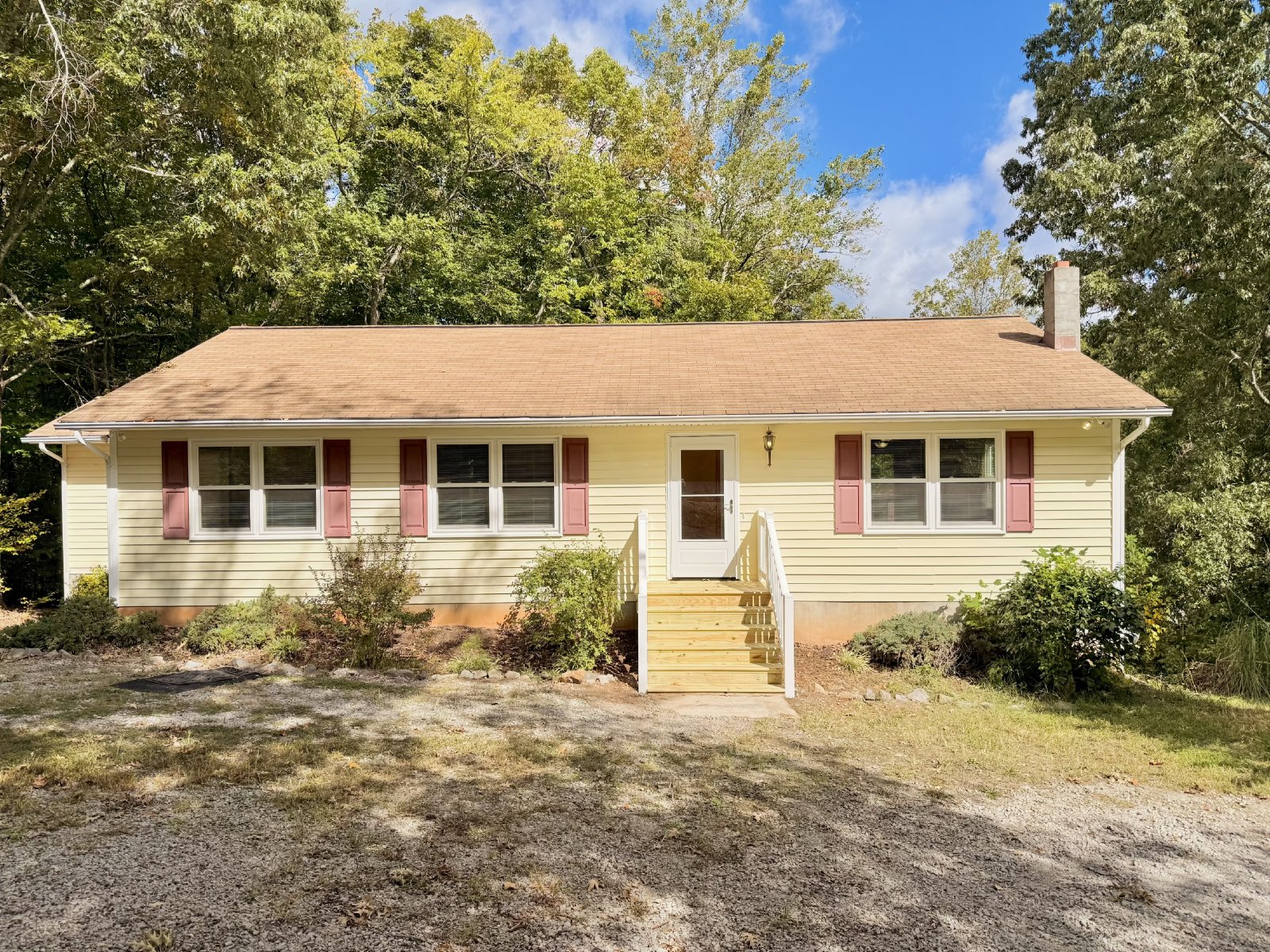 3 Bedroom Home on a Serene Setting property image
