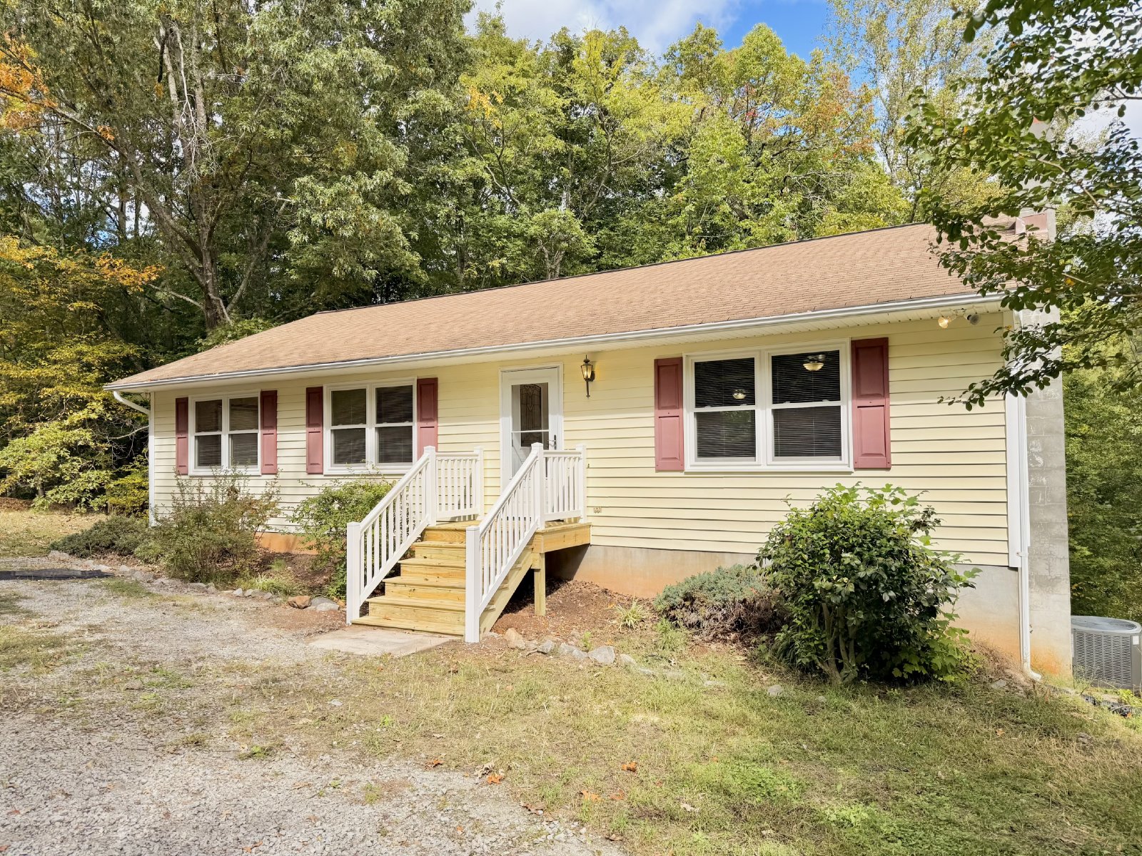3 Bedroom Home on a Serene Setting property image