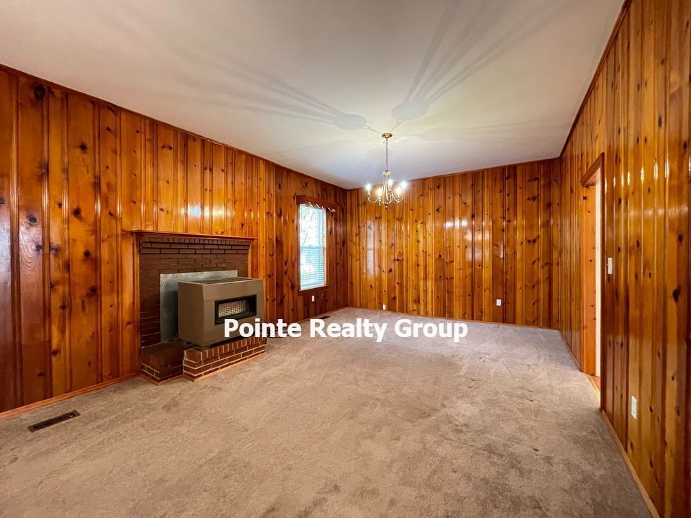 Huge Vintage Home in South Hill property image