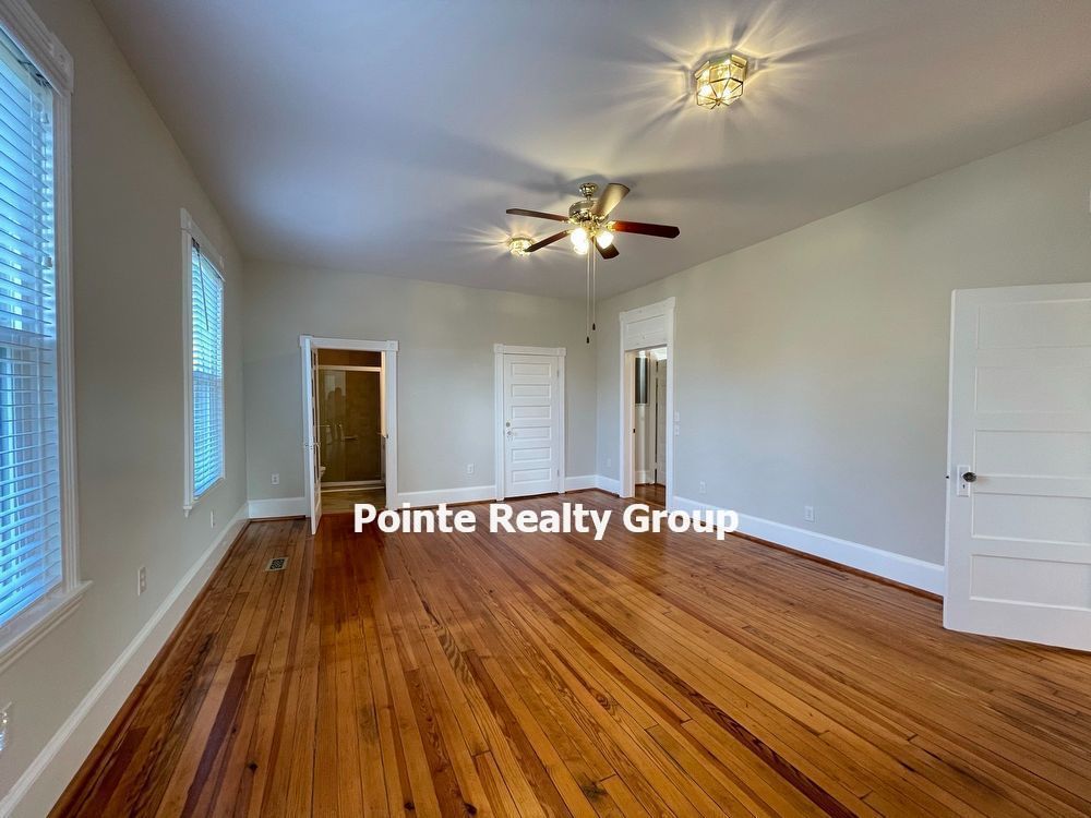 Huge Vintage Home in South Hill property image