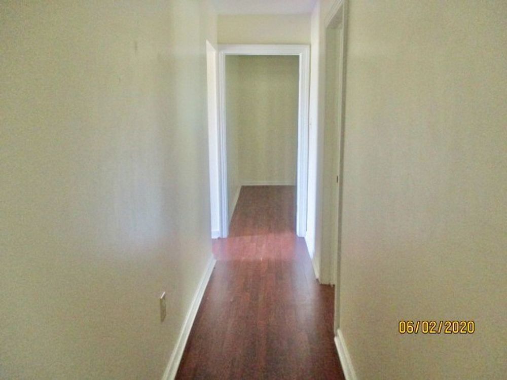 Country home that offers 3 bedrooms/1 bathroom property image