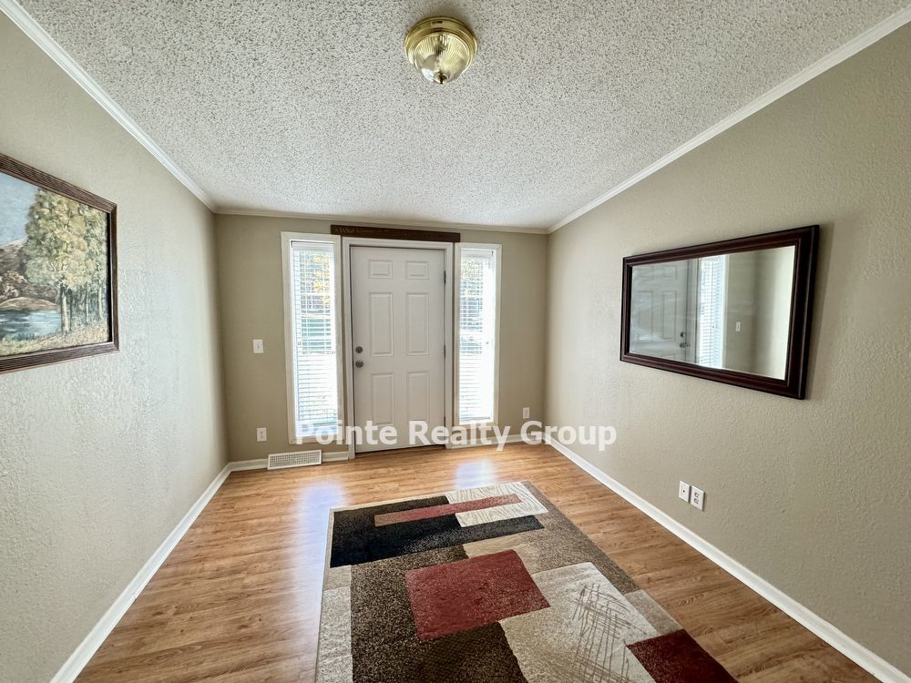 FULLY FURNISHED, ALL INCLUSIVE, LAKE ACCESS BEAUTY FOR RENT property image