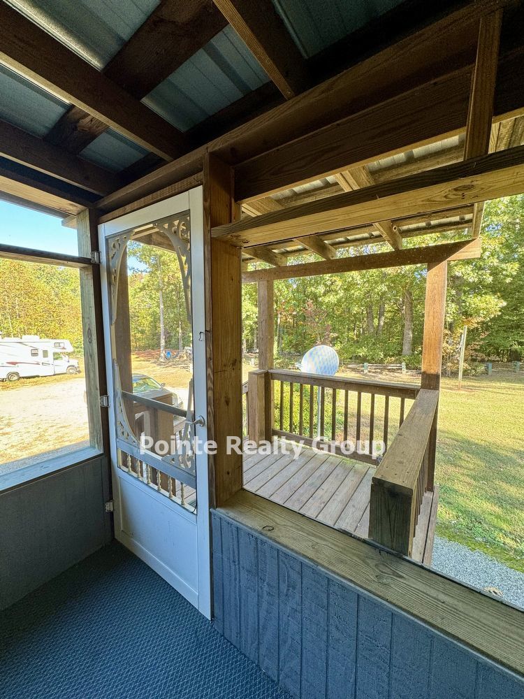 FULLY FURNISHED, ALL INCLUSIVE, LAKE ACCESS BEAUTY FOR RENT property image