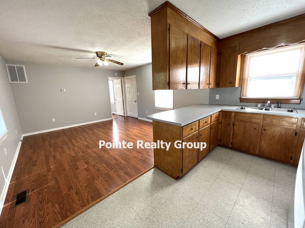 Country Living and Convenience at It's BEST property image