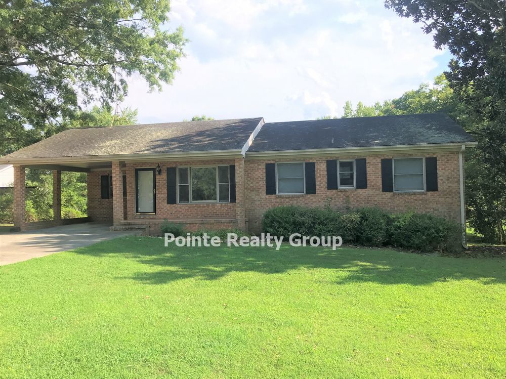 200 Walker St La Crosse, VA 23950 Pointe Realty Group