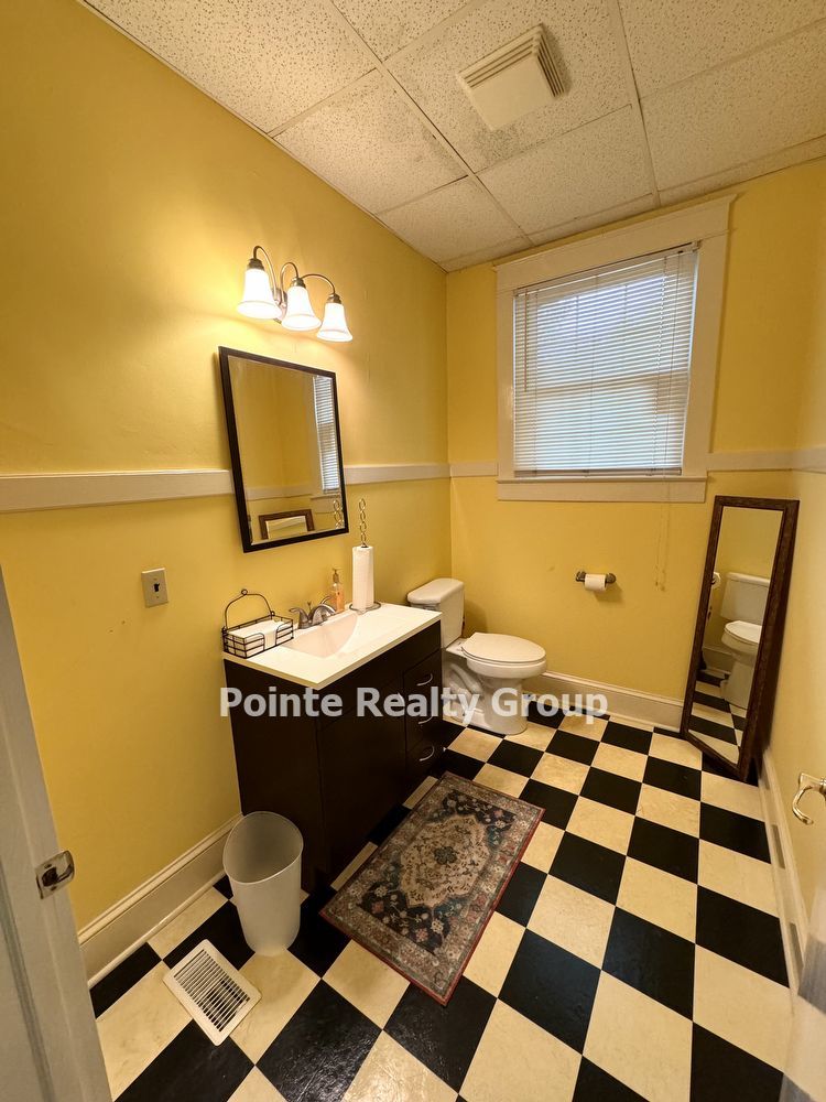 The Suites on North Mecklenburg Avenue property image