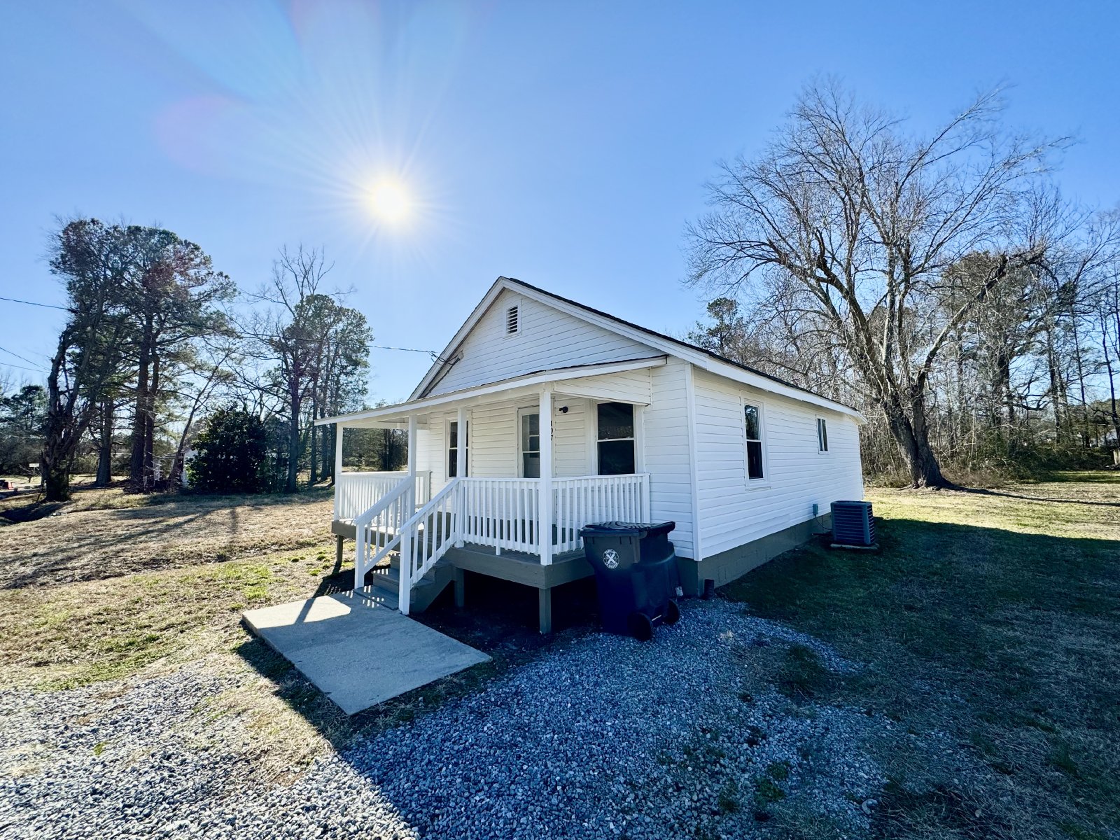 Lovely 2 Bedroom Rancher… Waiting for You to Make it Home! property image