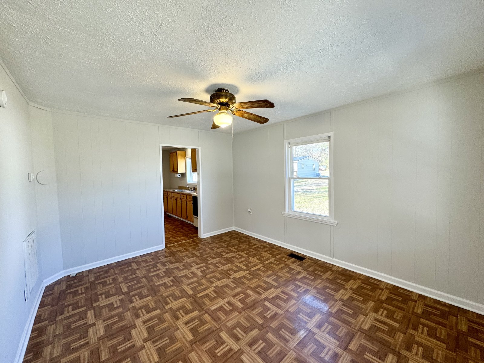 Lovely 2 Bedroom Rancher… Waiting for You to Make it Home! property image