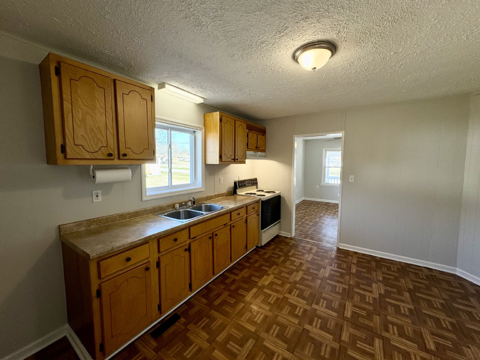 Lovely 2 Bedroom Rancher… Waiting for You to Make it Home! property image