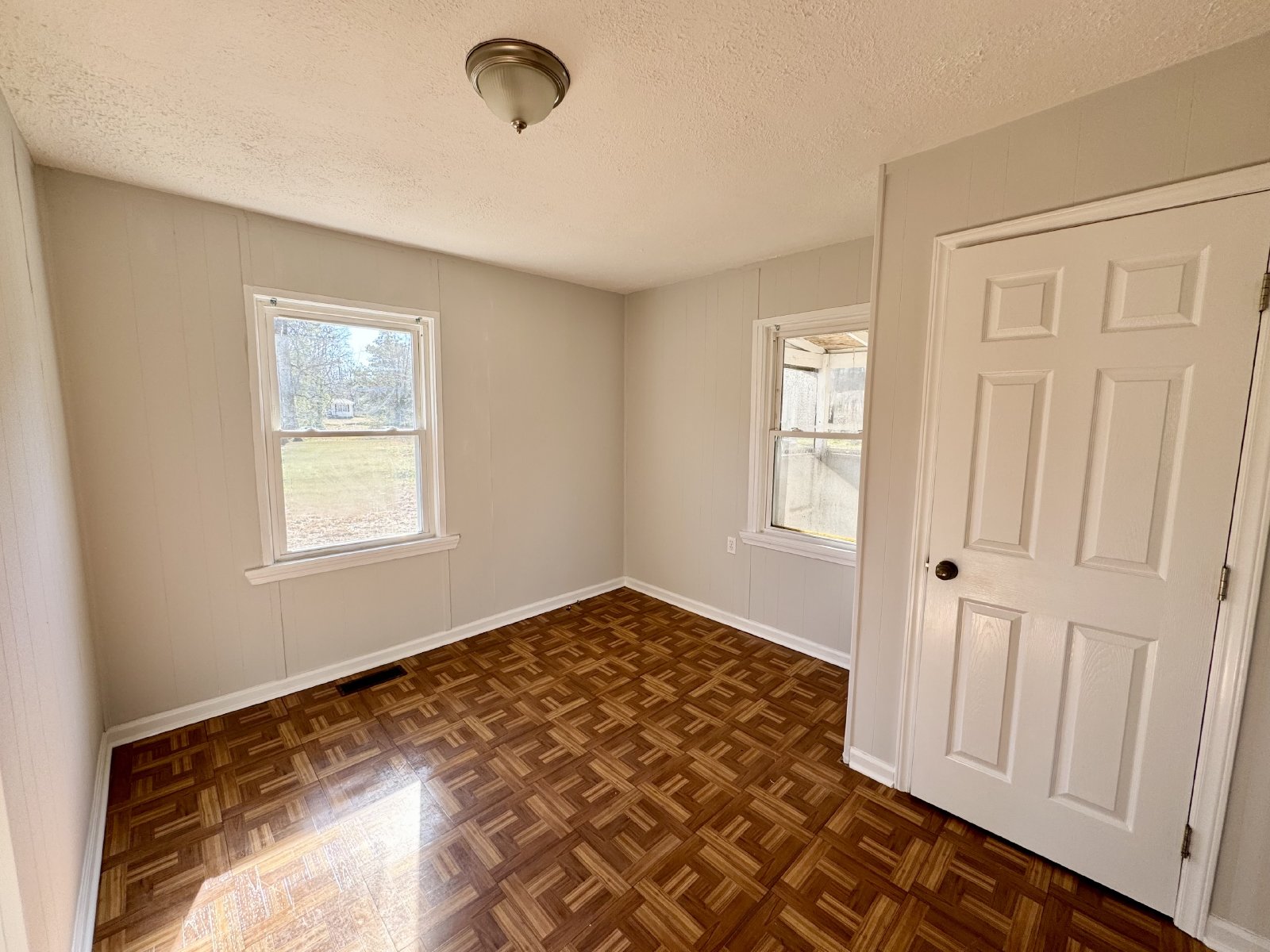 Lovely 2 Bedroom Rancher… Waiting for You to Make it Home! property image