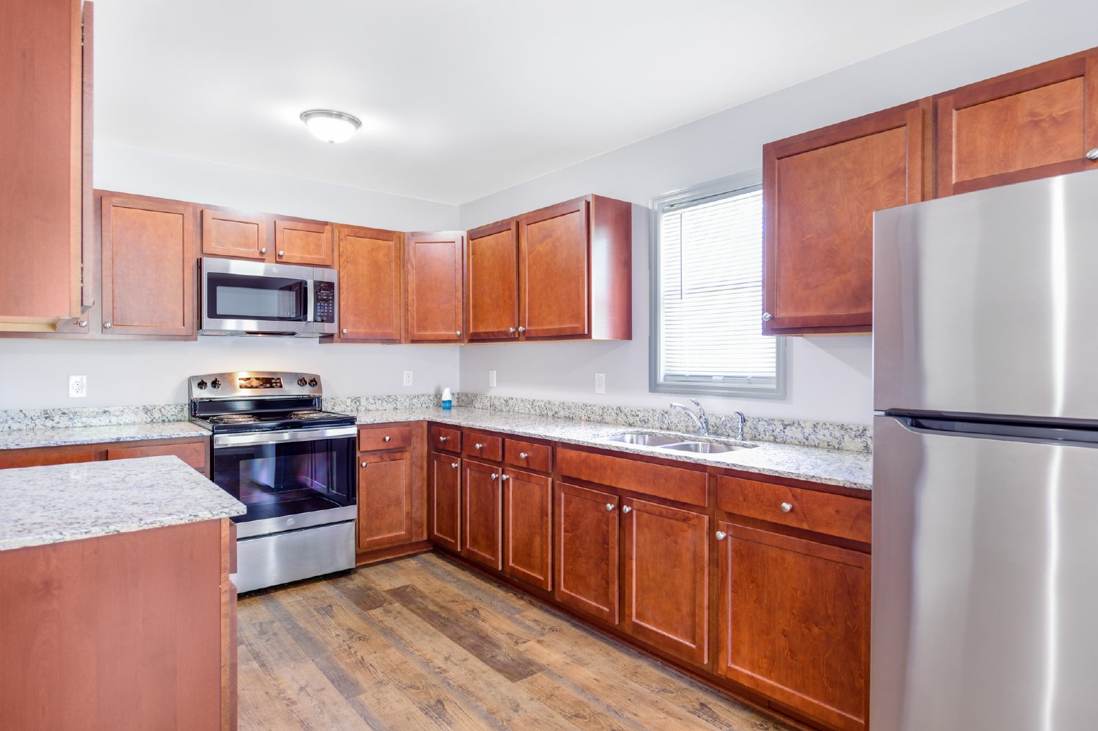 Location, Community, & Quality Living. It Starts Here! property image