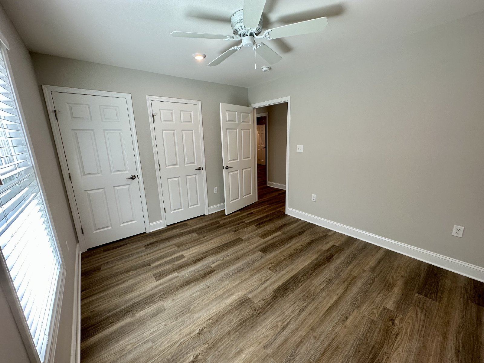 3 Bedroom/2 Bathroom Home that Includes Detached Garage and Lawn Maintenance property image