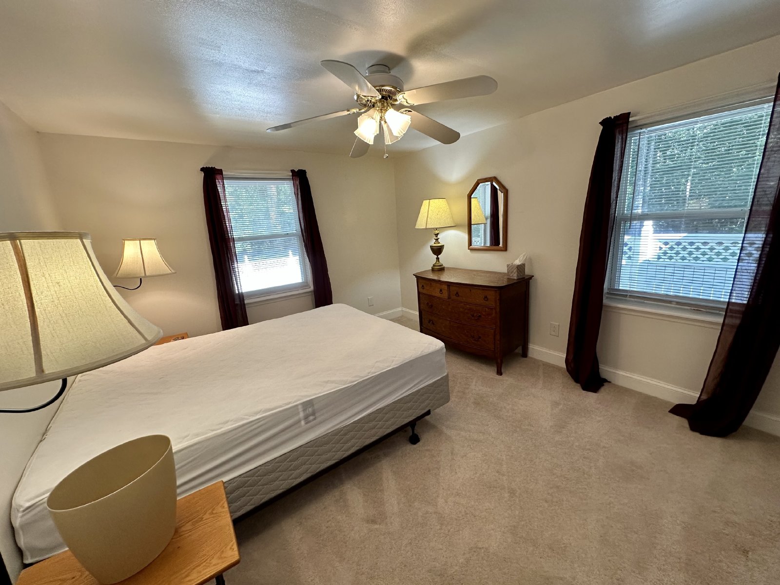 Lovely 3 bedroom/2 bathroom fully furnished home located in Tanglewood Subdivision property image