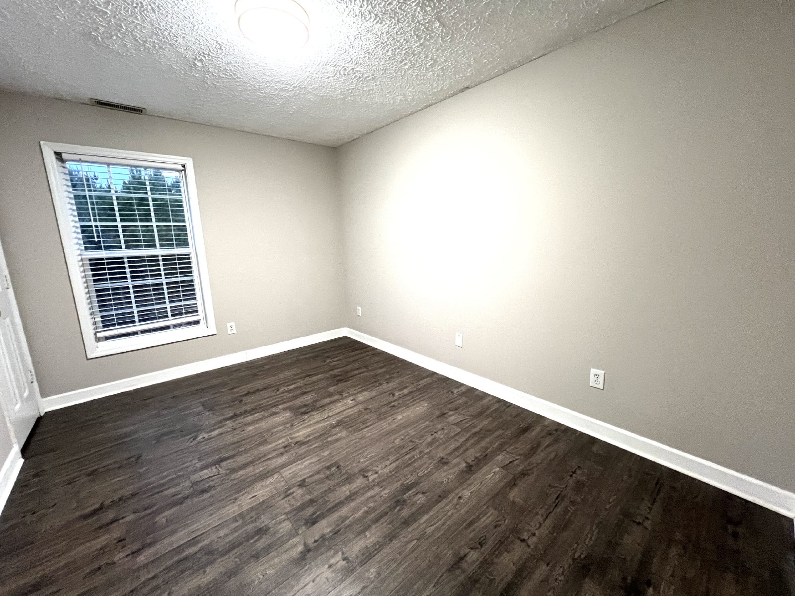 Everything You've Been Dreaming of is Here! Lease Today!! property image