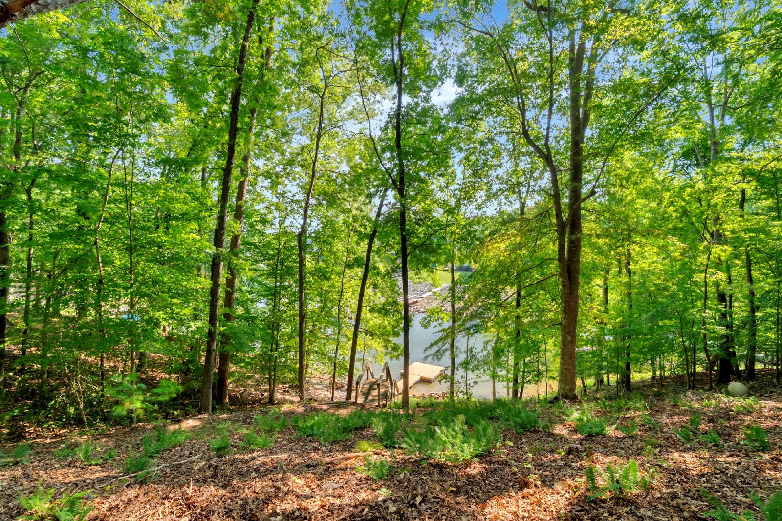 This WATERFRONT-FULLY FURNISHED-ALL INCLUSIVE HOME IS READY FOR YOU. property image