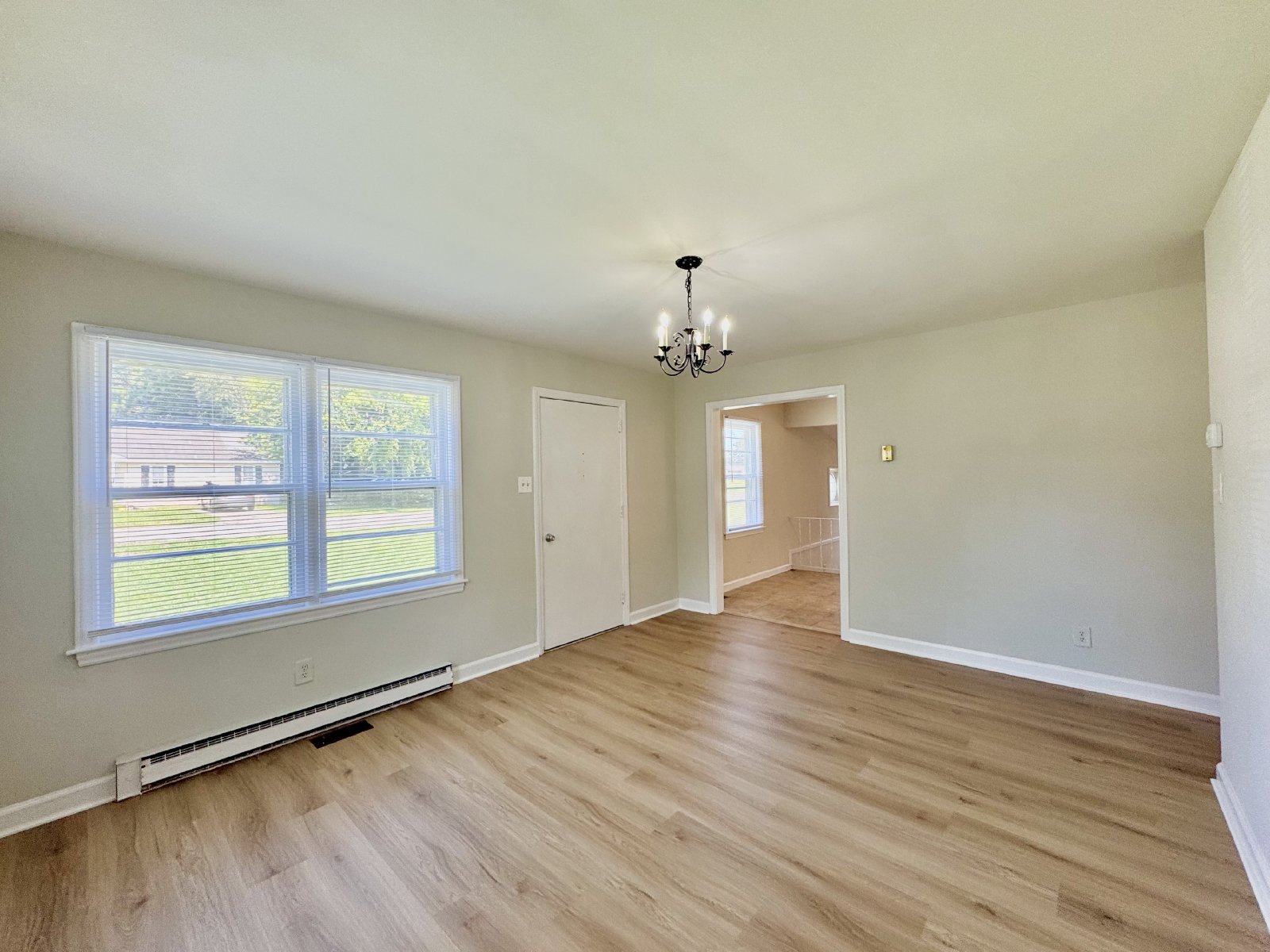 Settle in at 806 Carolina Street! property image