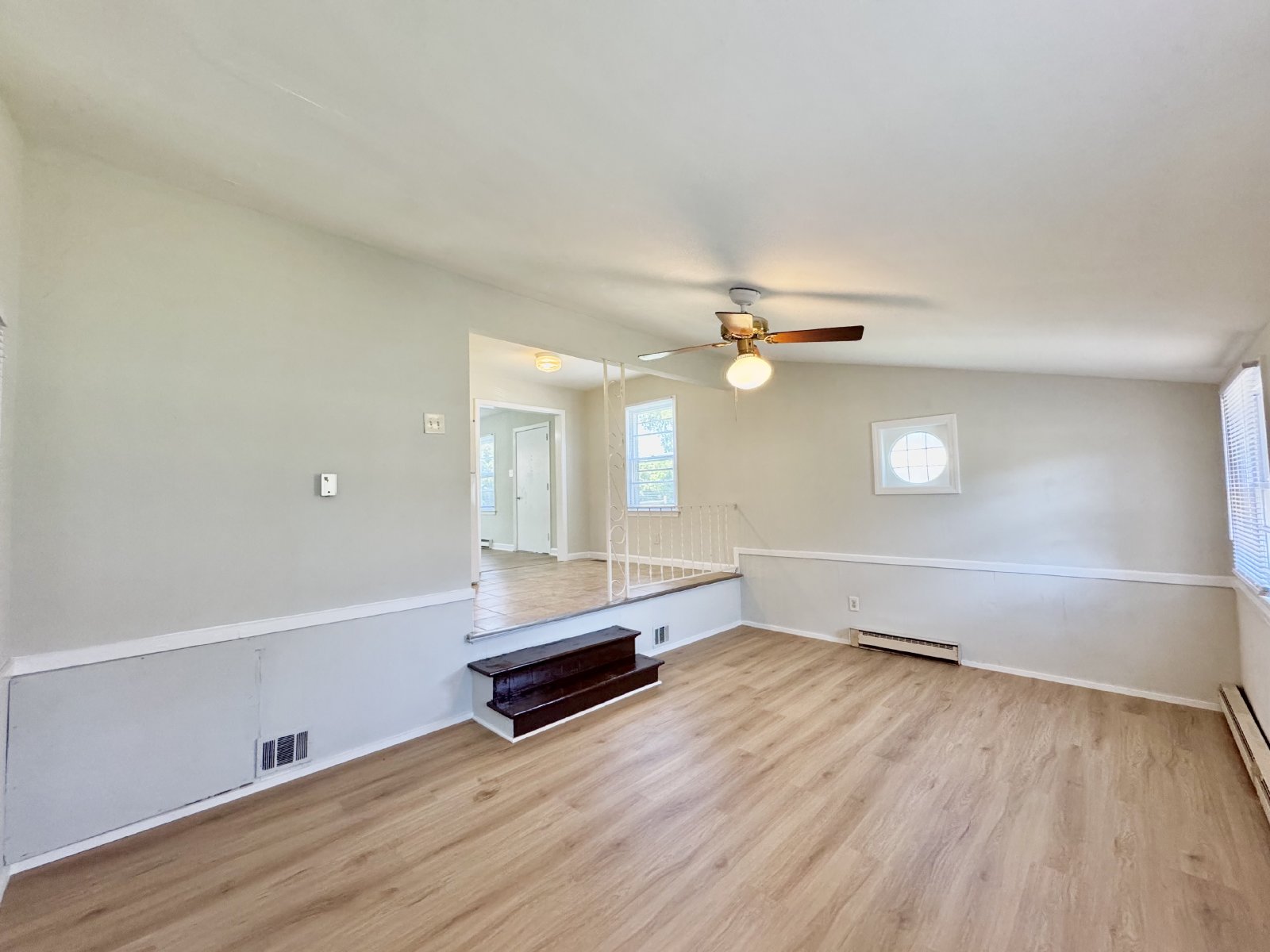 Settle in at 806 Carolina Street! property image